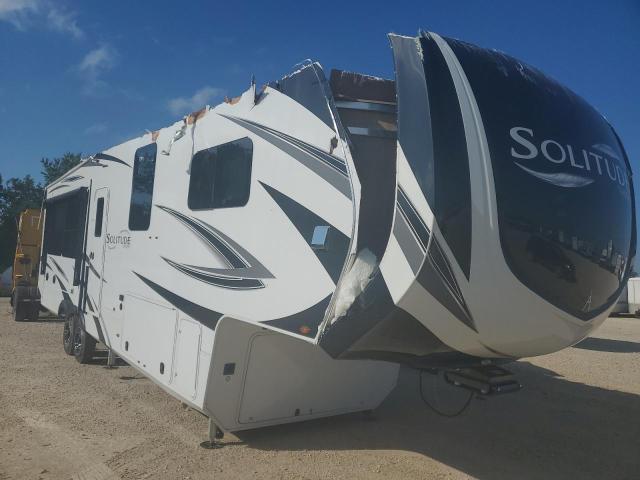 2024 Grand design Solitude VIN 573FS3925RAA18667 COPART salvage auction — ALL OVER, KS - CERT OF TITLE-SALVAGE, sold $3,550 on 2026-08-27 (photo 4)