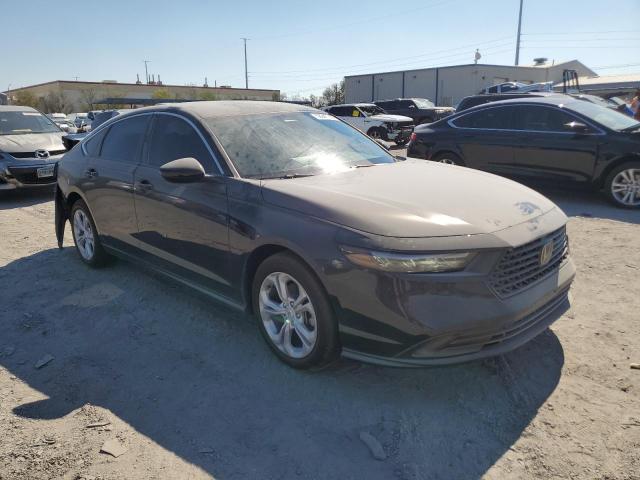 2025 Honda Accord VIN 1HGCY1F25SA043767 COPART salvage auction — Rear End, NV - SALVAGE TITLE, sold $8,100 on 2025-09-23 (photo 4)