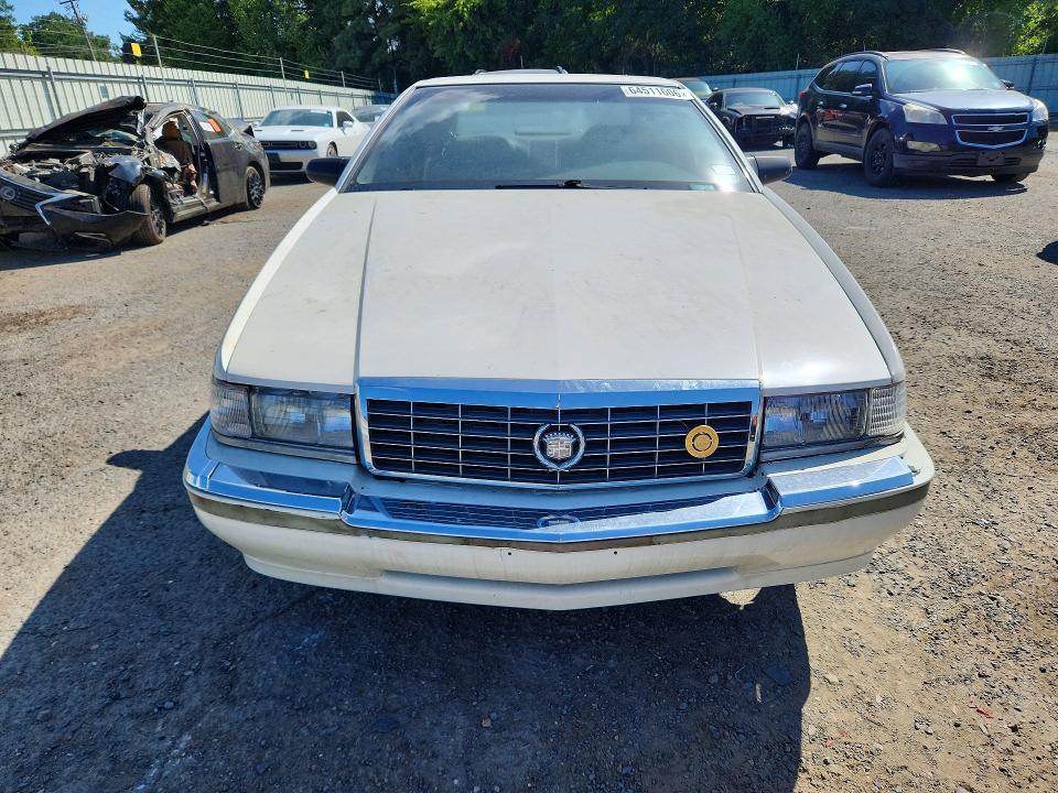 1992 Cadillac Eldorado VIN 1G6EL13B0NU624500 COPART salvage auction — FRONT END, TX - SALVAGE VEHICLE TITLE, sold $575 on 2026-09-10 (photo 5)