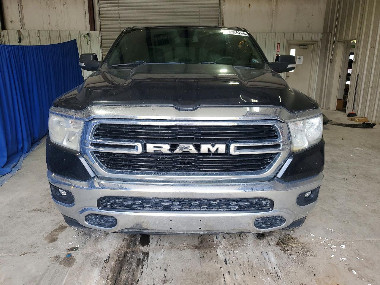 2019 Ram 1500 VIN 1C6SRFMTXKN644026 COPART salvage auction — Minor Dent/Scratches, PA - CERT OF TITLE, sold $8,700 on 2026-09-18 (photo 5)