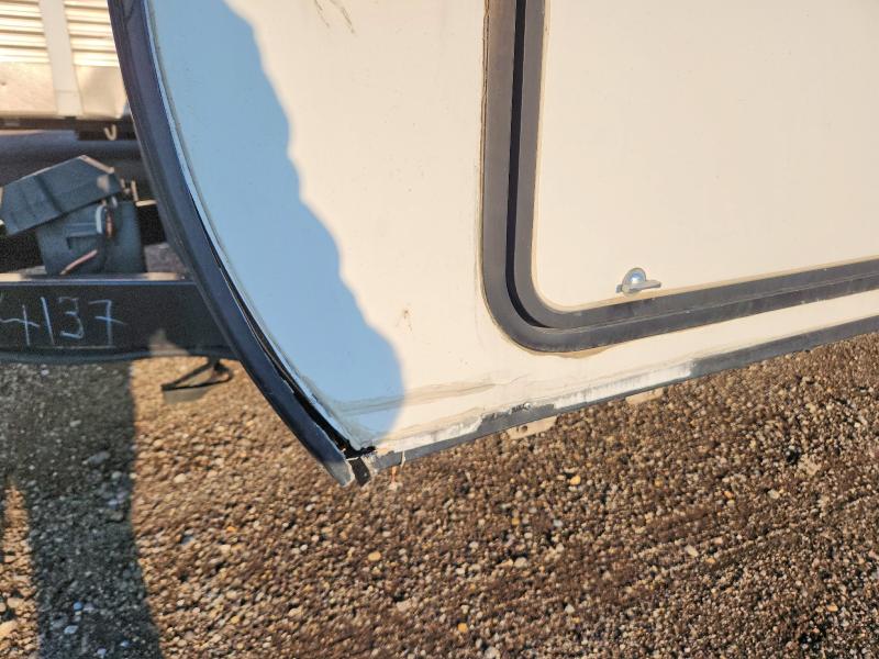2014 Forest river Surveyor VIN 4X4TSVB29EL024137 COPART salvage auction — BURN, ON - PERMIT NO BRAND - UNFIT, sold $550 on 2026-09-15 (photo 9)