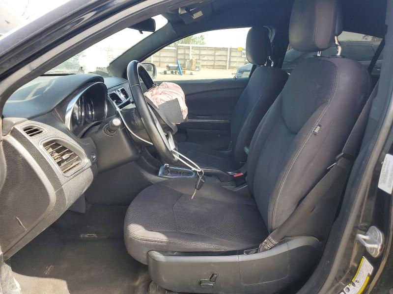 2013 Chrysler 200 VIN 1C3CCBBB7DN584585 COPART salvage auction — FRONT END, Tx - Salvage Vehicle Title, sold $750 on 2026-08-21 (photo 7)