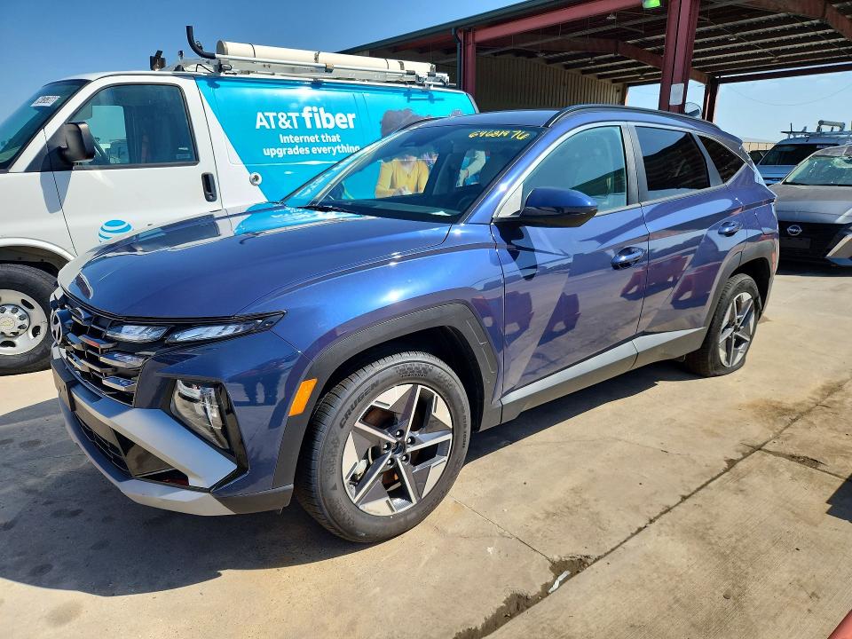 2026 Hyundai Tucson VIN 5NMJBCDE0TH640090 COPART salvage auction — SIDE, Tx - Nonrepairable Title, sold $7,000 on 2026-09-14 (photo 1)