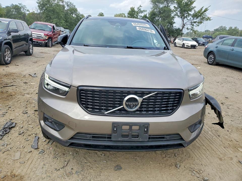 2022 Volvo Xc40 VIN YV4AC2HM5N2643029 COPART salvage auction — SIDE, Md - Cert Of Salvage > 75% Damage, sold $8,000 on 2026-09-24 (photo 5)