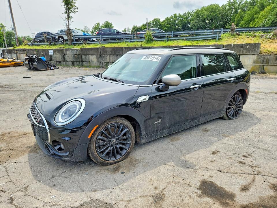 2024 Mini Cooper VIN WMWXJ1C05R2U32756 — COPART salvage auction photo