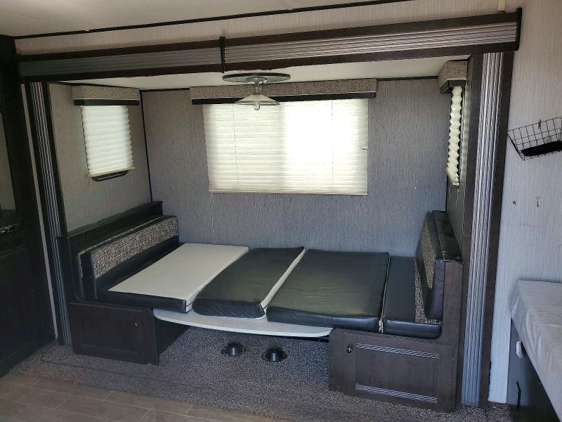 2020 Heartland Trail runner VIN 5SFEB3329LE427261 COPART salvage auction — MISSING/ALTERED VIN, TX - CERTIFICATE OF TITLE, sold $700 on 2026-10-13 (photo 8)