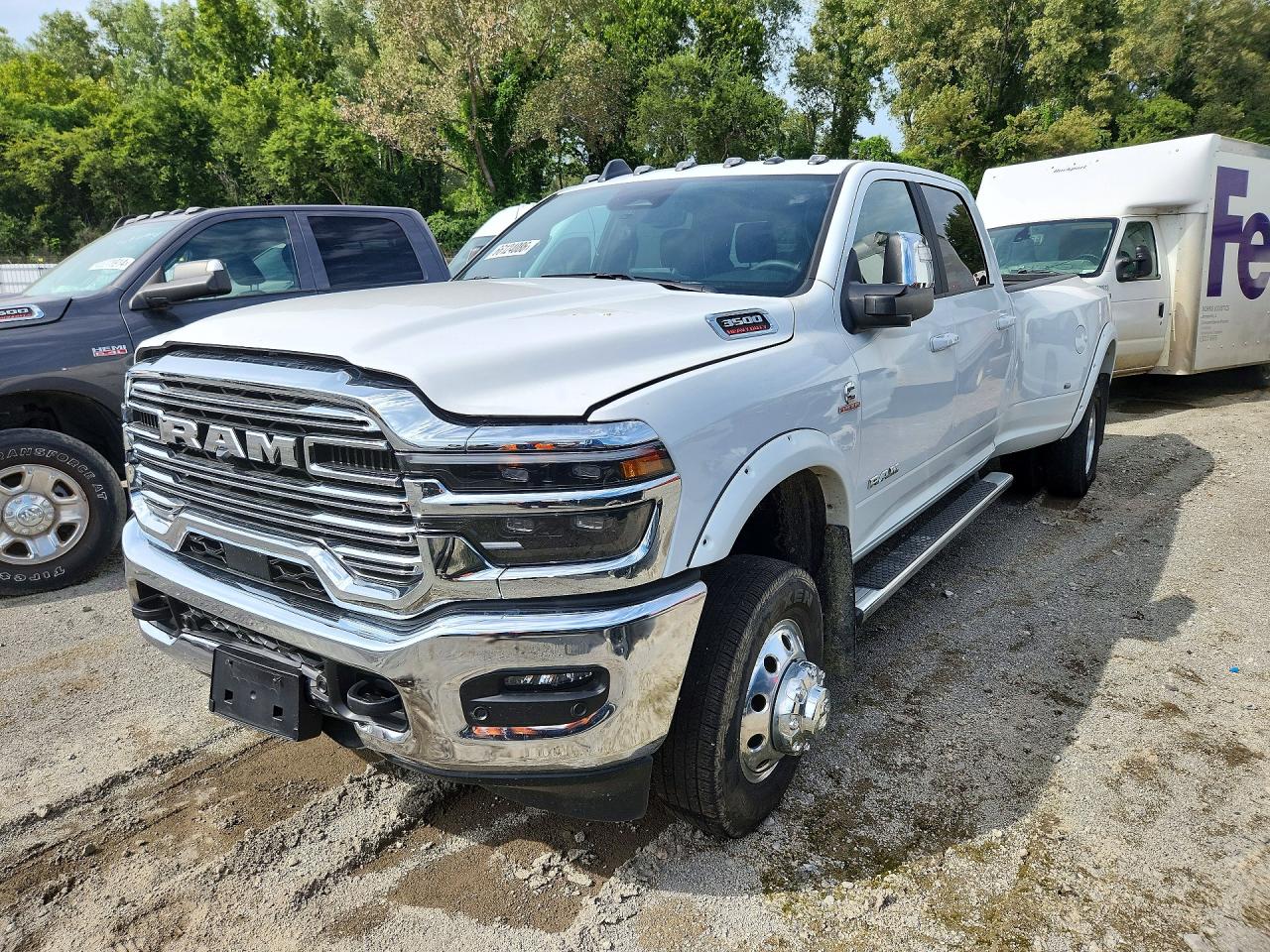 2025 Ram 3500 VIN 3C63RRJL3SG520151 — COPART salvage auction photo