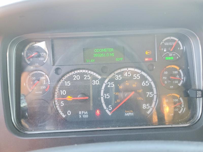 2019 Frht - freightliner VIN 3ALACWFC5KDLC2899 COPART salvage auction — MECHANICAL, CA - DIS/DLR/EXP ONLY CLEAN TITLE, sold $4,150 on 2026-08-25 (photo 9)