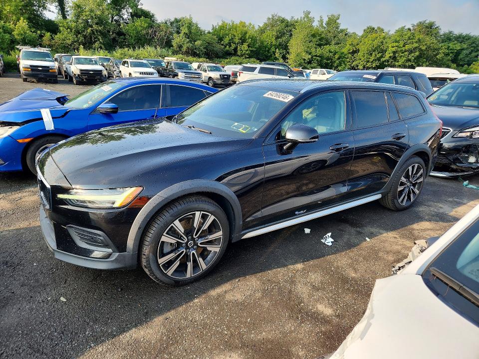 2020 Volvo V60 cross country VIN YV4102WK9L1034264 COPART salvage auction — WATER/FLOOD, Ny - Flood Salvage, sold $4,600 on 2026-08-18 (photo 1)