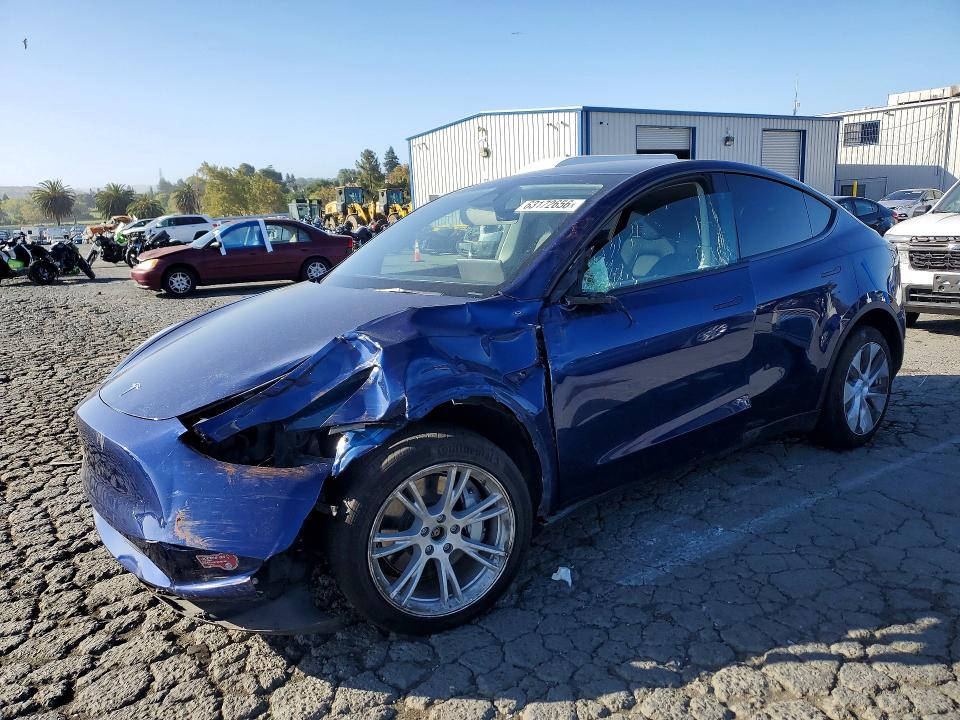 2023 Tesla Model y VIN 7SAYGDEE2PF949459 — COPART salvage auction photo