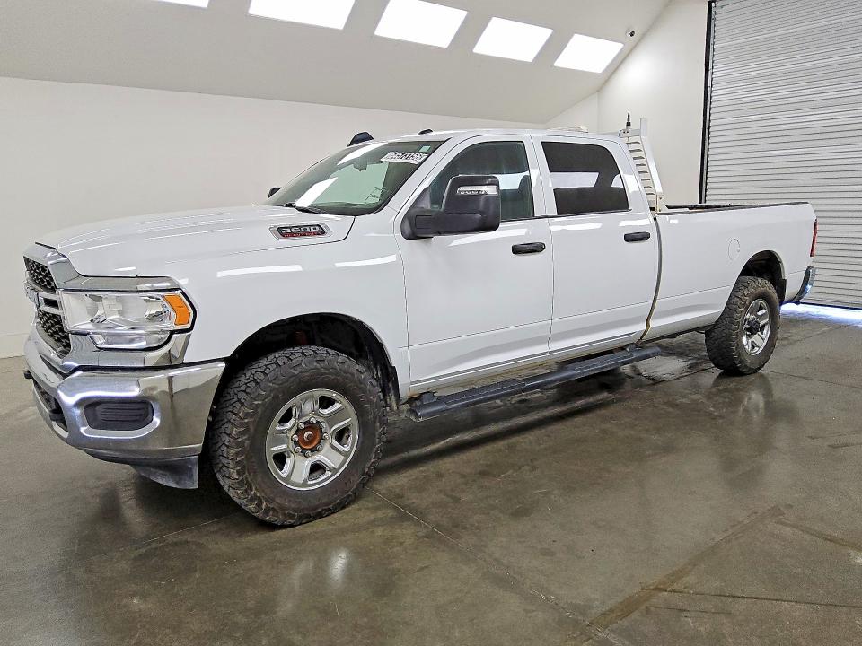 2023 Ram 2500 VIN 3C6UR5HJ8PG548634 — COPART salvage auction photo
