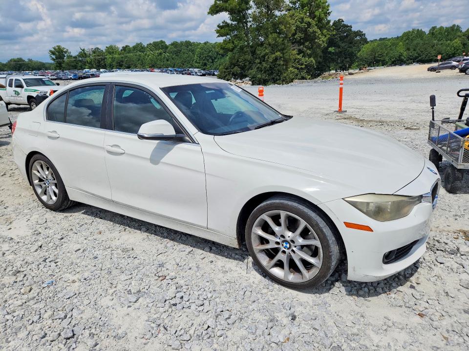 2015 BMW VIN WBA3B1C57FK137905 COPART salvage auction — MINOR DENT/SCRATCHES, Ga - Certificate Of Title, sold $700 on 2026-08-10 (photo 4)
