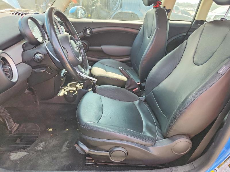 2011 Mini Cooper clubman VIN WMWZF3C5XBT267515 COPART salvage auction — REAR END, CA - DIS/DLR/EXP ONLY CLEAN TITLE, sold $325 on 2026-08-06 (photo 7)