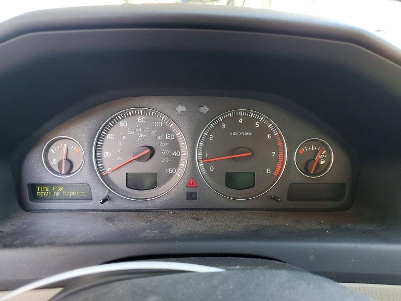2004 Volvo S60 VIN YV1RS59V642402655 COPART salvage auction — MINOR DENT/SCRATCHES, CA - DIS/DLR/EXP ONLY CLEAN TITLE, sold $150 on 2026-08-07 (photo 9)