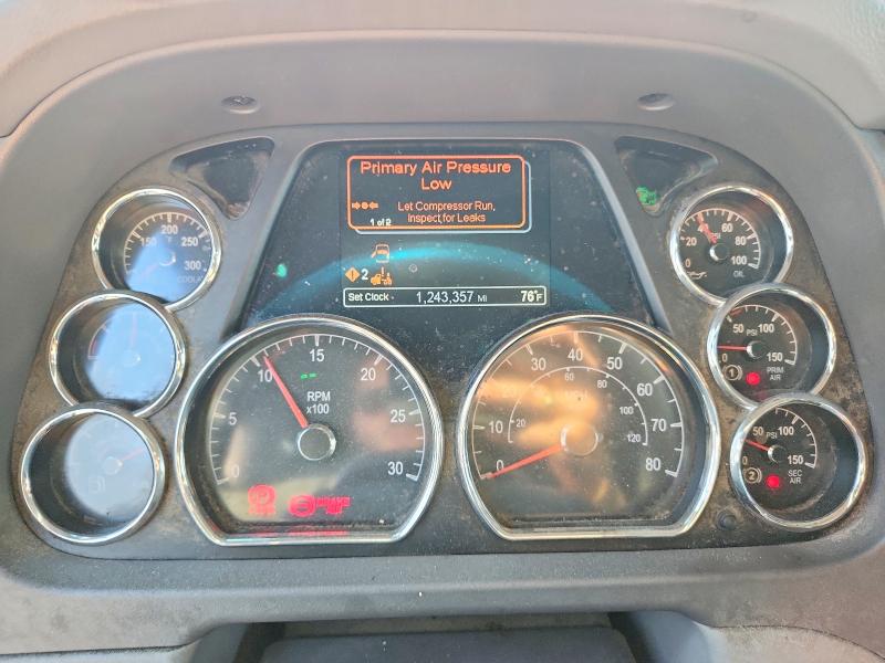 2016 Peterbilt 579 VIN 1XPBD49X9GD358123 COPART salvage auction — FRONT END, MI - CERTIFICATE OF TITLE, sold $14,900 on 2026-08-25 (photo 9)