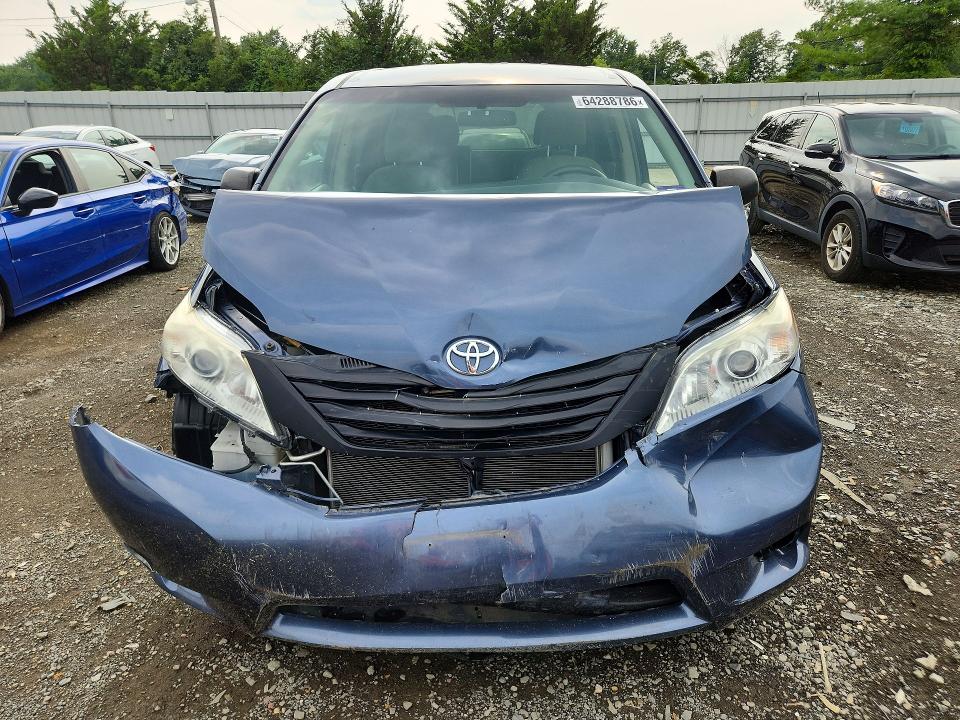 2015 Toyota Sienna VIN 5TDZK3DC2FS528684 COPART salvage auction — FRONT END, Nj - Cert Of Title-Salvage, sold $1,475 on 2026-09-17 (photo 5)