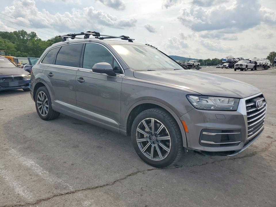 2017 Audi Q7 VIN WA1LAAF77HD014092 COPART salvage auction — MINOR DENT/SCRATCHES, Tn - Certificate Of Title (P), sold $7,200 on 2026-08-26 (photo 4)