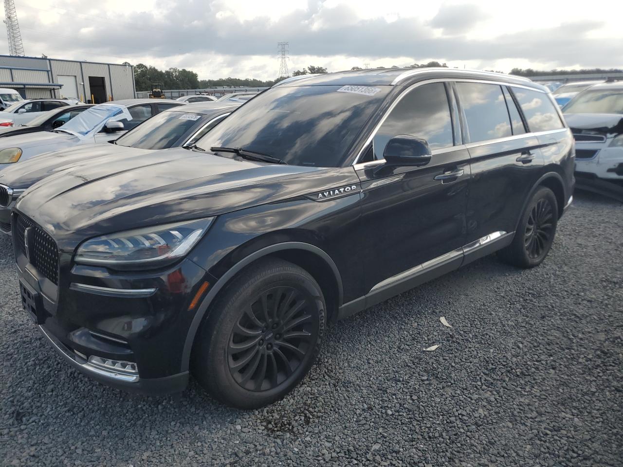 2020 Lincoln Aviator VIN 5LM5J7XC1LGL13123 — COPART salvage auction photo