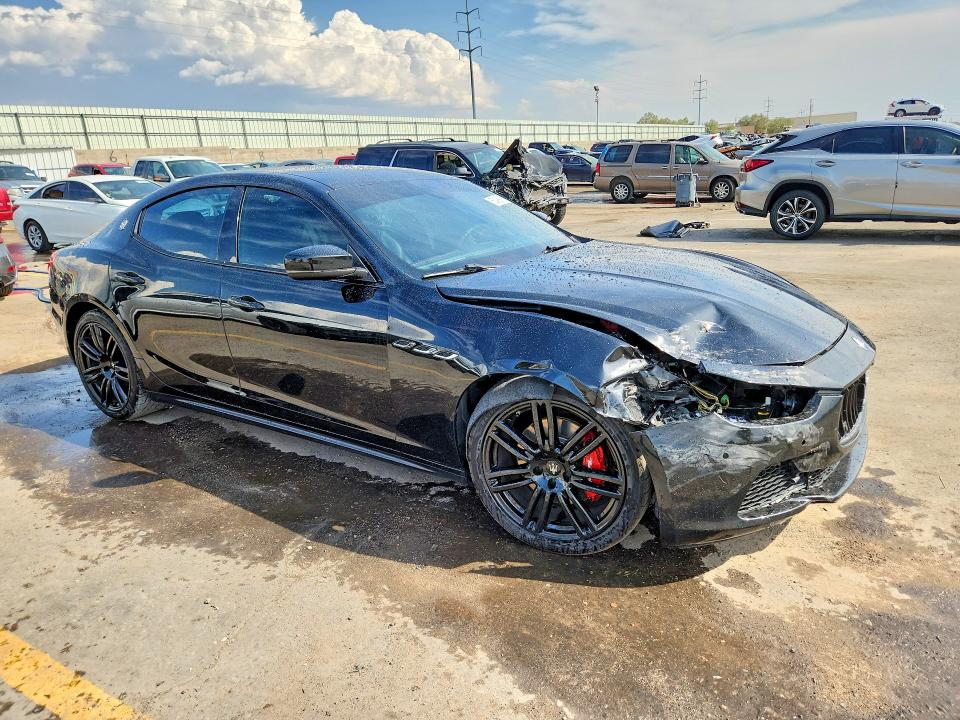 2017 Maserati Ghibli VIN ZAM57XSS9H1249763 COPART salvage auction — FRONT END, Salvage Title, sold $200 on 2026-08-17 (photo 4)