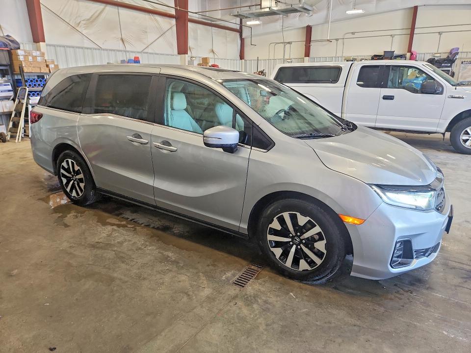 2025 Honda Odyssey VIN 5FNRL6H68SB080260 COPART salvage auction — FRONT END, WA - VEHICLE CERT OF OWNERSHIP-TITL (P), sold $14,400 on 2026-09-02 (photo 4)