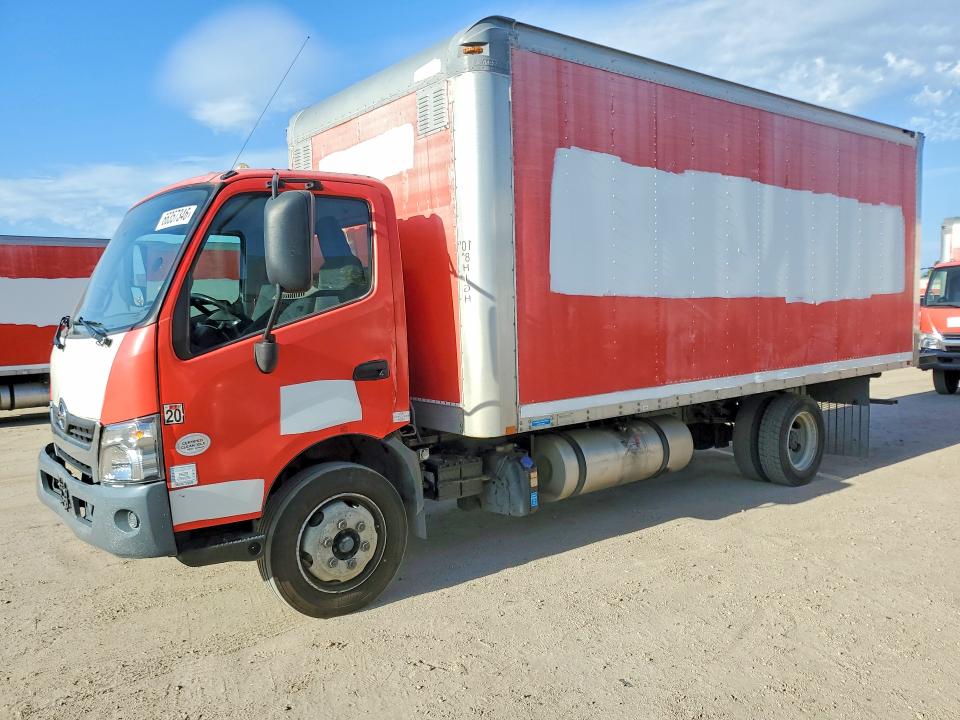 2018 Hino 195 VIN JHHSDM2H4JK006281 — COPART salvage auction photo