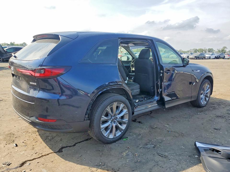 2026 Mazda Cx-90 VIN JM3KKBHD2T1351424 COPART salvage auction — SIDE, Salvage Title, sold $15,200 on 2026-08-26 (photo 3)