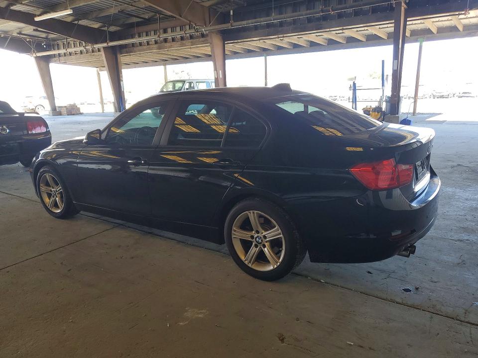 2013 BMW 3 series VIN WBA3C1C59DF441837 COPART salvage auction — MINOR DENT/SCRATCHES, CA - DIS/DLR/EXP ONLY CLEAN TITLE, sold $2,600 on 2026-08-20 (photo 2)