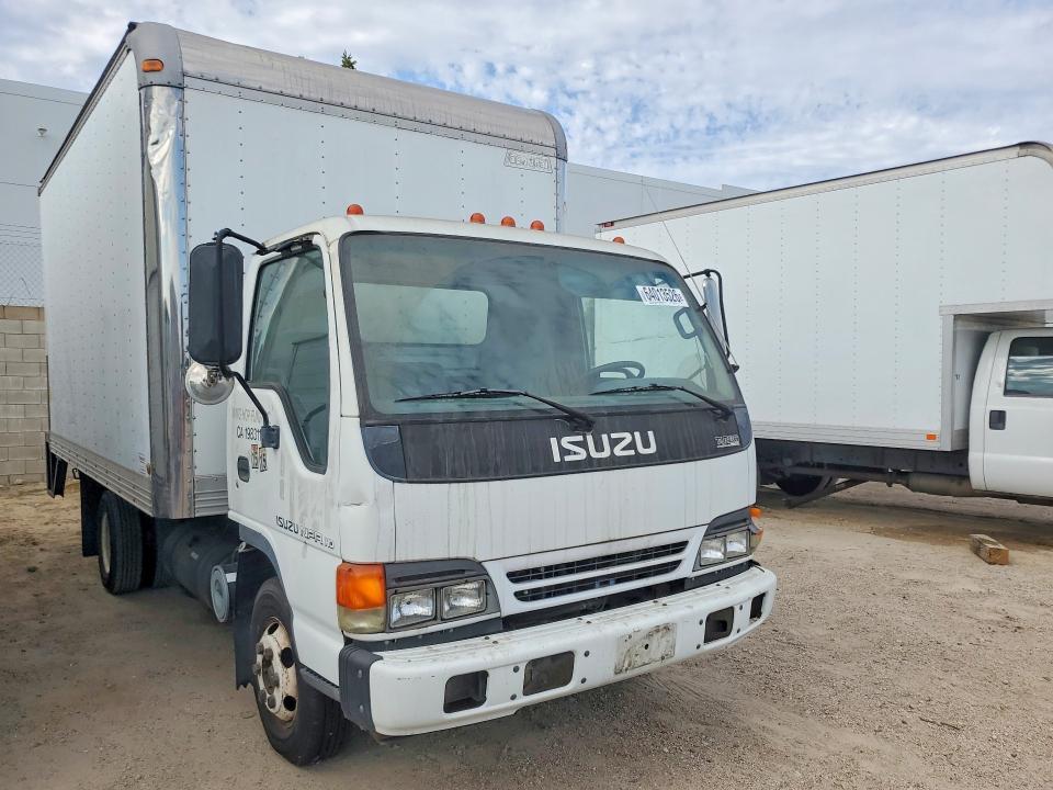2005 Isuzu Medium duty/box trucks VIN JALC4B16X57011794 COPART salvage auction — MINOR DENT/SCRATCHES, Ca - Dis/Dlr/Exp Only Clean Title, sold $850 on 2026-09-08 (photo 4)