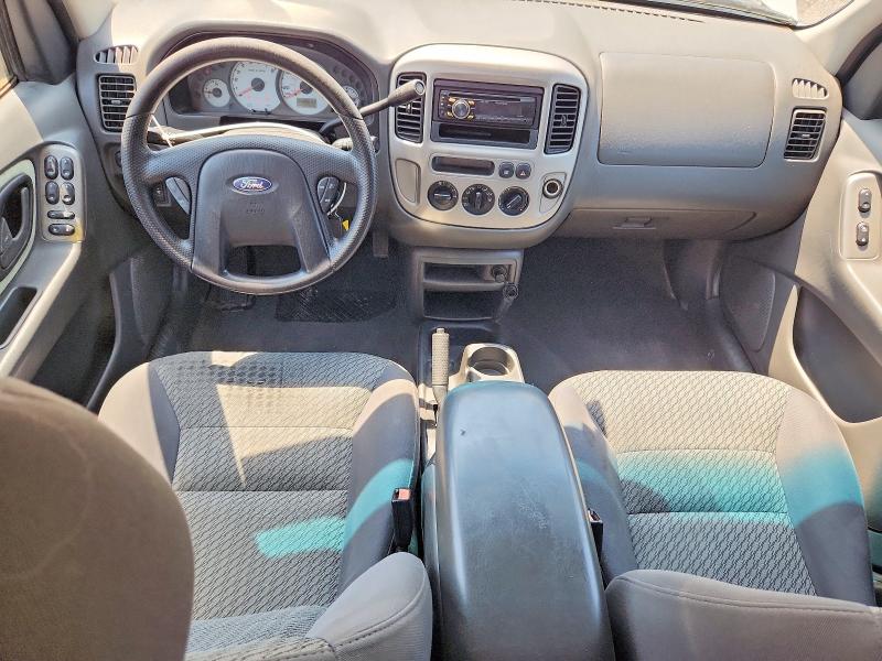 2003 Ford Escape VIN 1FMYU03103KE06067 COPART salvage auction — MECHANICAL, AR - CERTIFICATE OF TITLE (P), sold $150 on 2026-09-10 (photo 8)