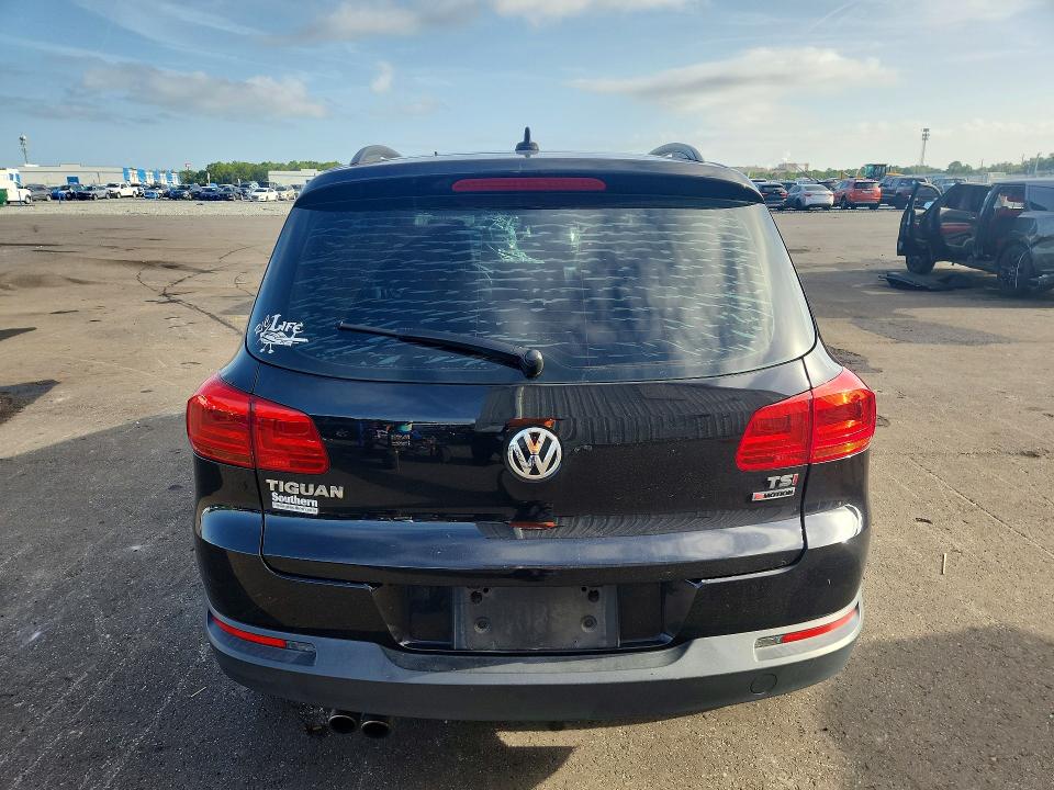 2017 Volkswagen Tiguan VIN WVGBV7AX0HK024793 COPART salvage auction — FRONT END, Fl - Cert Of Title Slvg Rebuildable, sold $2,000 on 2026-08-17 (photo 6)