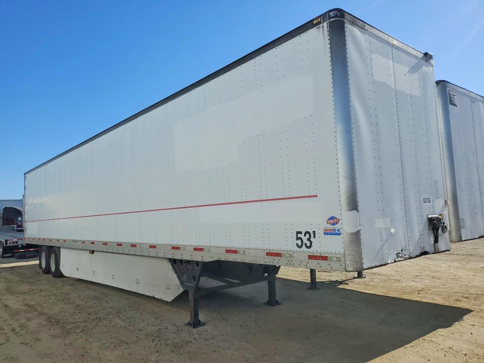 2013 Util Trailer VIN 1UYVS2533DP554307 COPART salvage auction — SIDE, IN - DIS/DLR/EXP ONLY CLEAN TITLE (P), sold $1,200 on 2026-09-08 (photo 4)