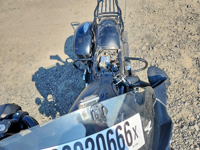2017 Indian motorcycle co. Chieftain VIN 56KTCDAA0H3342605 COPART salvage auction — FRONT END, WA - BILL OF SALE, sold $1,300 on 2026-09-10 (photo 5)