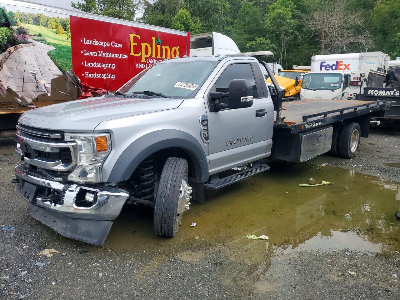 2022 Ford F-550 Super Duty VIN 1FDUF5GN4NDA13103 COPART salvage auction — Side, MD - CERT OF SALVAGE > 75% DAMAGE, sold $16,700 on 2026-08-07 (photo 1)