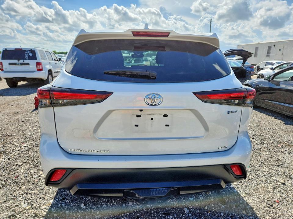 2025 Toyota Highlander hybrid VIN 5TDKBRCH7SS666894 COPART salvage auction — MECHANICAL, FL - CERTIFICATE OF TITLE, sold $16,500 on 2026-08-27 (photo 6)