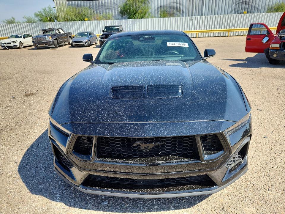 2025 Ford Mustang VIN 1FA6P8CF3S5410095 COPART salvage auction — REAR END, Az - Cert Of Title - Salvage, sold $22,800 on 2026-08-21 (photo 5)