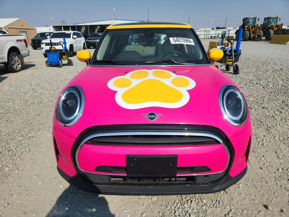2023 Mini Cooper VIN WMW33DK04P2T77242 COPART salvage auction — REAR END, Co - Public - Salvage Title, sold $9,000 on 2026-08-25 (photo 5)