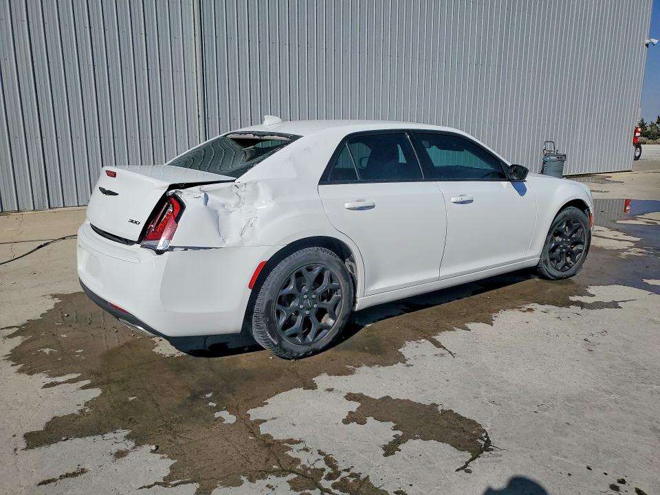 2021 Chrysler 300 VIN 2C3CCARG1MH516397 COPART salvage auction — REAR END, Nv - Salvage Title, sold $5,400 on 2026-09-10 (photo 3)