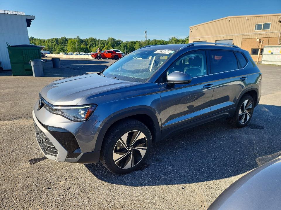 2025 Volkswagen Taos VIN 3VVUC7B23SM024262 — COPART salvage auction photo
