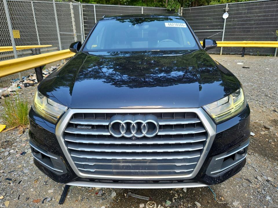 2017 Audi Q7 VIN WA1LAAF77HD013766 COPART salvage auction — MINOR DENT/SCRATCHES, Md - Certificate Of Title, sold $2,150 on 2026-09-01 (photo 5)