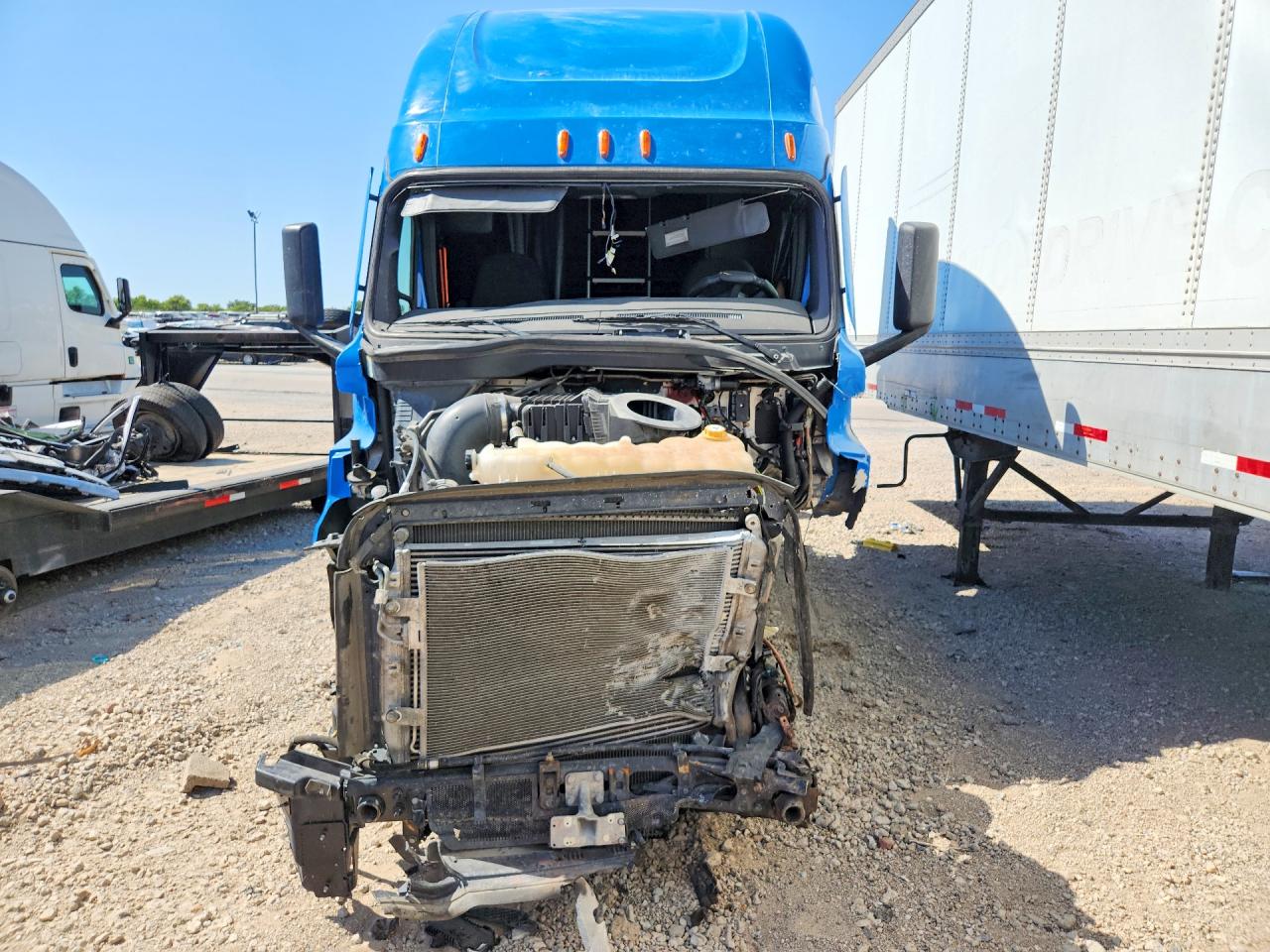 2025 Freightliner Cascadia 126 VIN 3AKJHHDR3SSVR4375 COPART salvage auction — Front End, NE - CERT OF TITLE-SALVAGE, sold $15,200 on 2026-09-03 (photo 5)