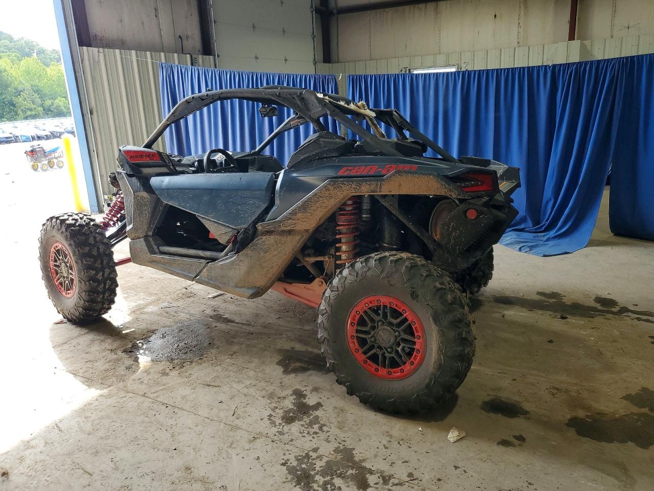 2026 can-am/ brp maverick VIN 3JBVXAV40TE002459 COPART salvage auction — All Over, Sc - Salvage Title, sold $12,700 on 2026-09-24 (photo 3)