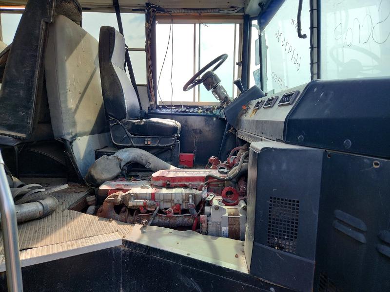 2009 Thomabuses VIN 1T88T4E2891118850 COPART salvage auction — NORMAL WEAR, KS - CERTIFICATE OF TITLE, sold $2,000 on 2026-09-29 (photo 7)