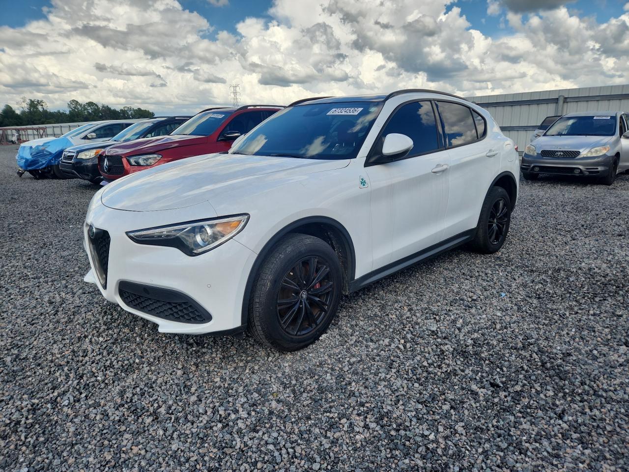 2022 Alfa Romeo Stelvio VIN ZASPAJAN0N7D31534 — COPART salvage auction photo