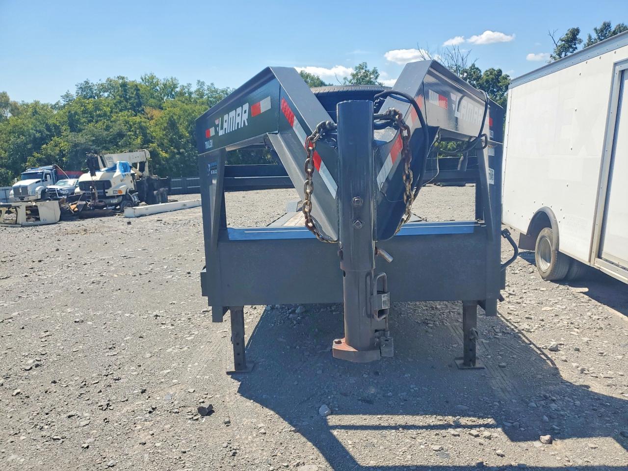 2021 Lamar Unknown VIN 5RVH83828MP095882 COPART salvage auction — Rear End, TN - CERTIFICATE OF TITLE (P), sold $6,500 on 2026-09-18 (photo 5)