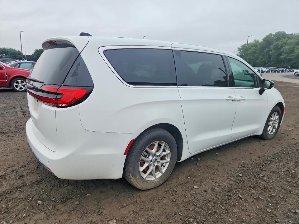 2025 Chrysler Pacifica VIN 2C4RC1BGXSR520861 COPART salvage auction — UNDERCARRIAGE, FL - CERTIFICATE OF TITLE, sold $13,800 on 2026-08-19 (photo 3)