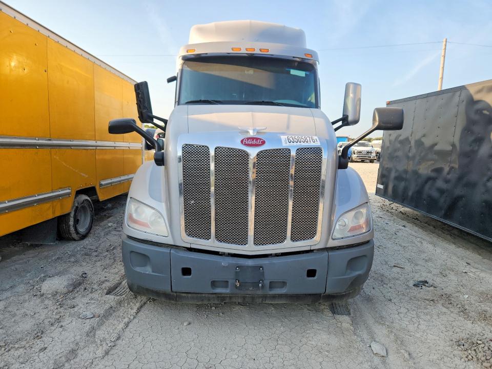 2020 Peterbilt 579 VIN 1XPBD49X7LD675943 COPART salvage auction — SIDE, AR - CERTIFICATE OF TITLE, sold $12,900 on 2026-09-03 (photo 5)