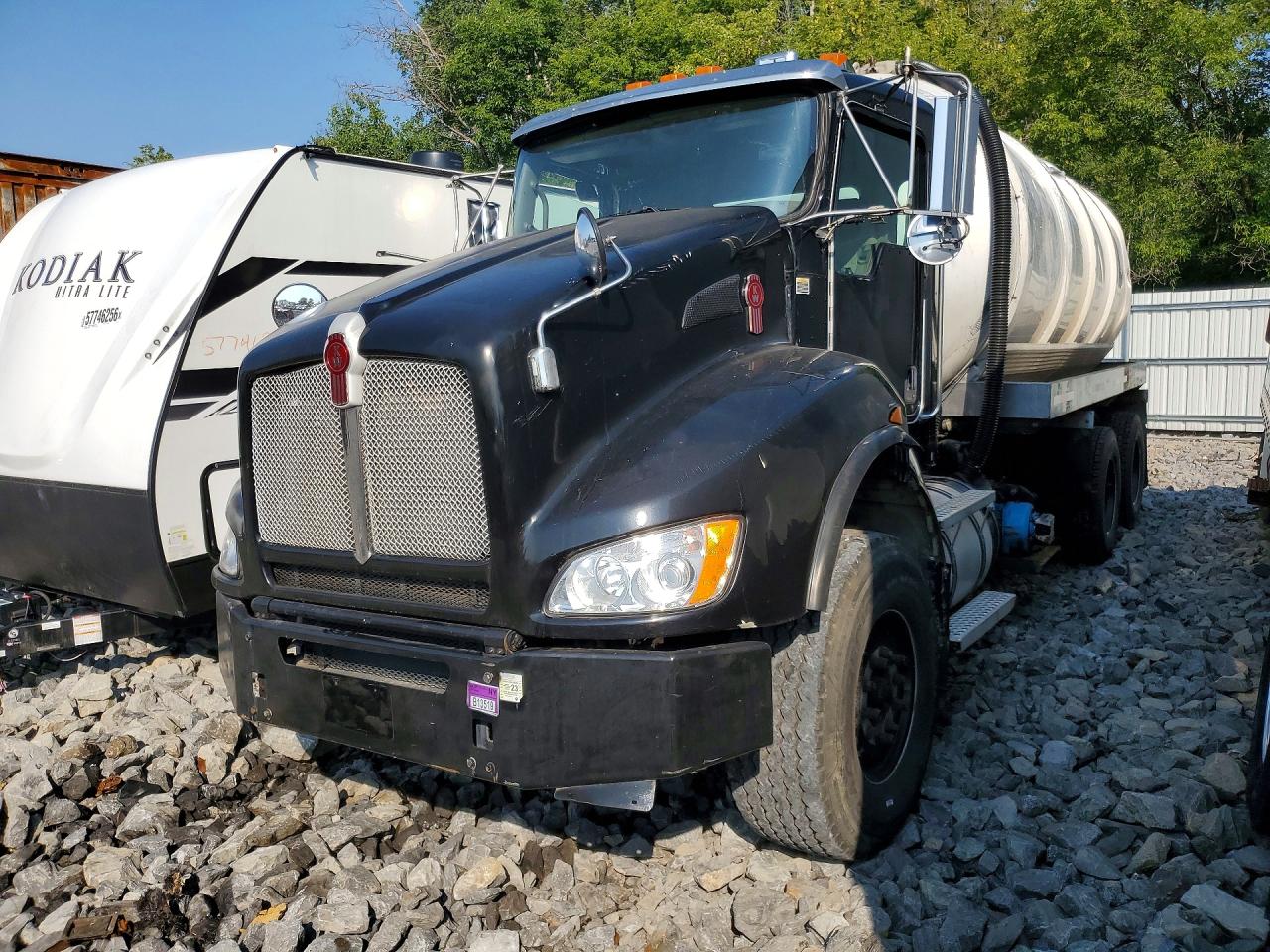 2021 Kenworth T400 VIN 3BKBLJ0X2MF449129 — COPART salvage auction photo