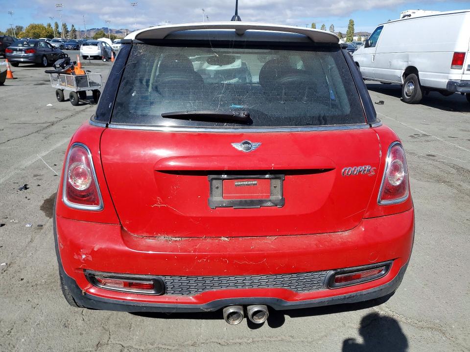 2013 Mini Cooper VIN WMWSV3C55DT394034 COPART salvage auction — MECHANICAL, Ca - Dis/Dlr/Exp Only Clean Title, sold $500 on 2026-08-25 (photo 6)