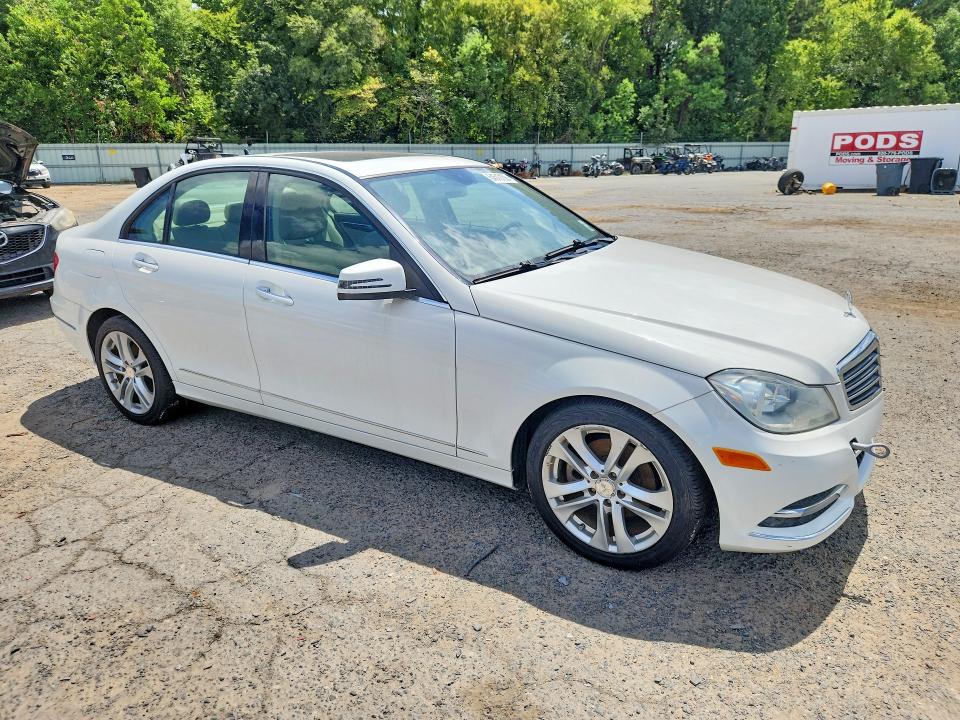 2013 Mercedes-benz C class VIN WDDGF4HB7DA771541 COPART salvage auction — FRONT END, LA - CERTIFICATE OF TITLE, sold $700 on 2026-08-13 (photo 4)