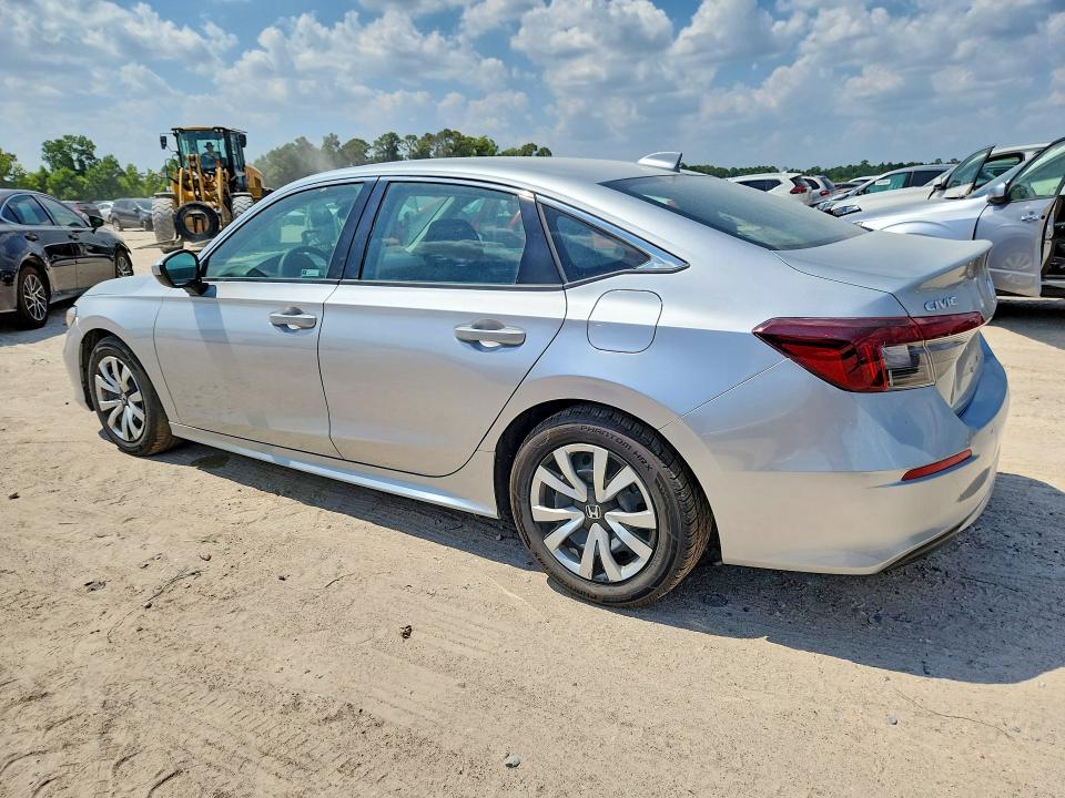 2025 Honda Civic VIN 2HGFE2F28SH600863 COPART salvage auction — NORMAL WEAR, FL - CERT OF TITLE SLVG REBUILDABLE (P), sold $7,700 on 2026-08-21 (photo 2)